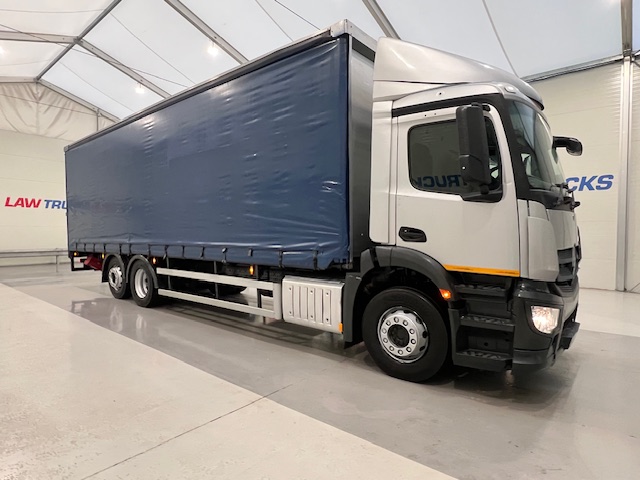 Mercedes Actros 2530 6×2 Day Cab Curtainsider