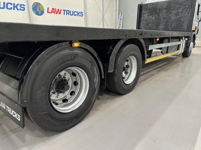 Scania P94 260 10 Tyre Sleeper Cab Flatbed