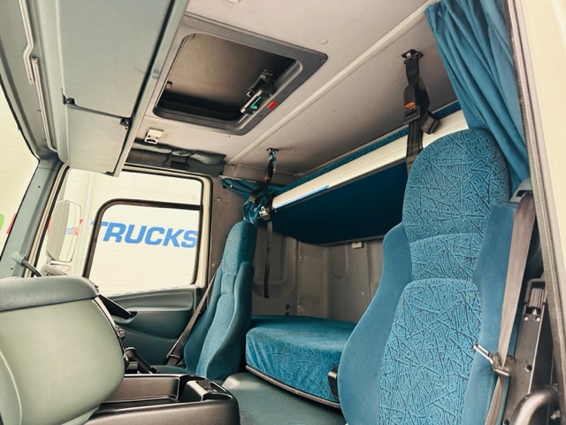 DAF CF65 220 Sleeper Cab Fridge Box