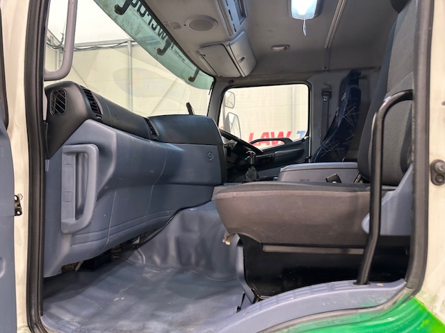Hino 3241 700 8×4 Sleeper Cab Steel Tipper