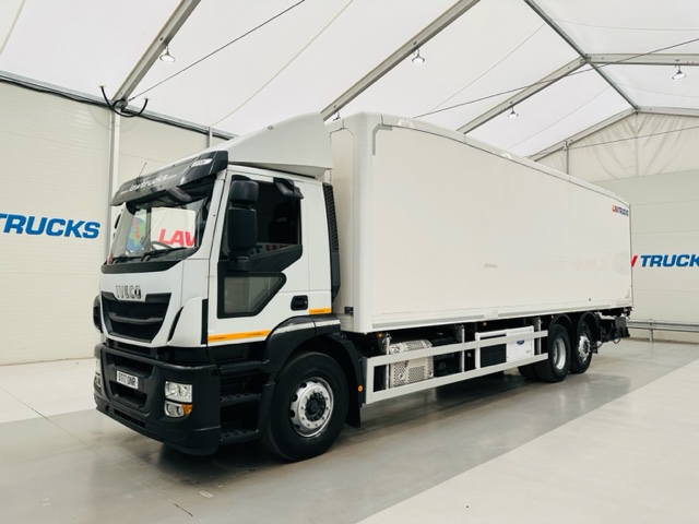 Iveco Stralis 310 AT 6×2 Fridge Box Van