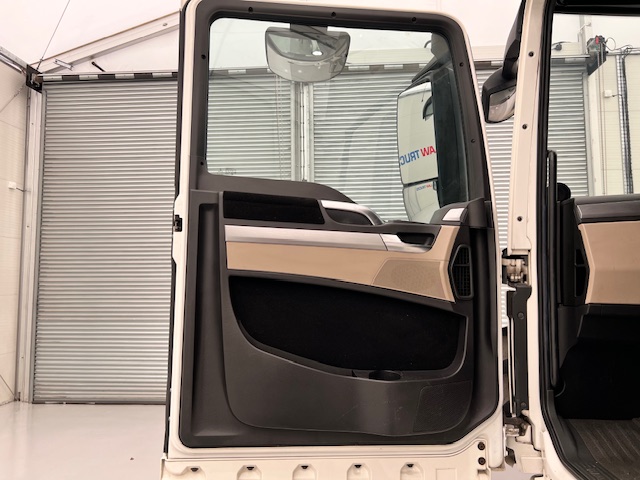 MAN TGX 26.500 6×2 Midlift Tractor Unit