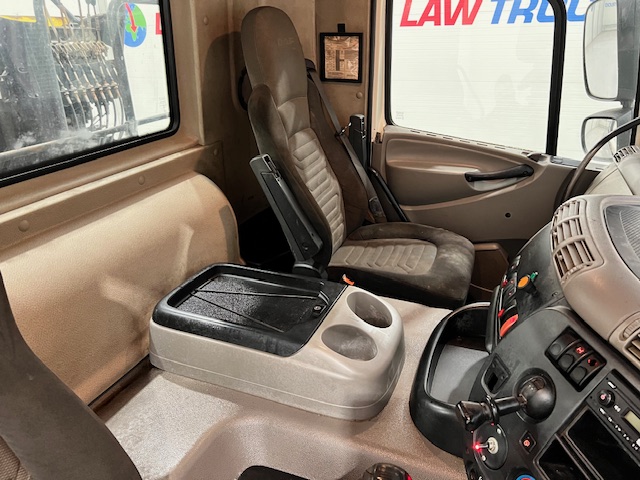 DAF CF85 410 8×4 Day Cab Steel Tipper Grab