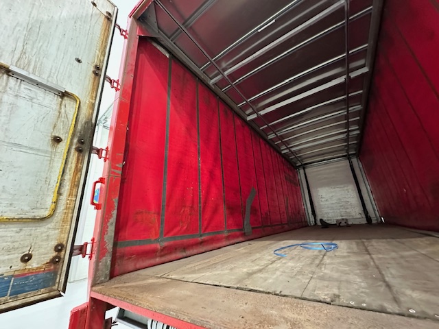 DAF CF 290 6×2 Rear Lift Sleeper Cab Curtainsider