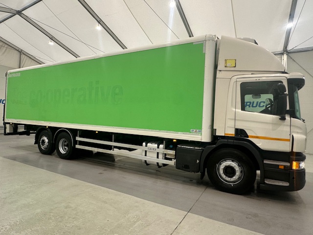Scania P280 6×2 Rear Lift Day Cab Fridge Box