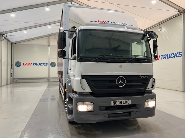 Mercedes Axor 1824 Day Cab Curtainsider