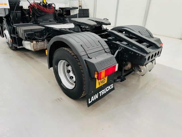 Iveco Stralis 450 4×2 Tractor Unit
