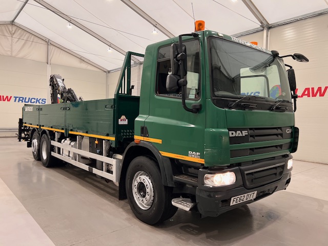 DAF CF75 310 6×2 Day Cab Dropside Crane
