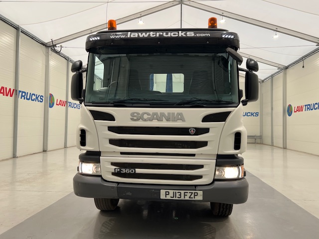 Scania P360 8×4 Day Cab Hookloader Manual