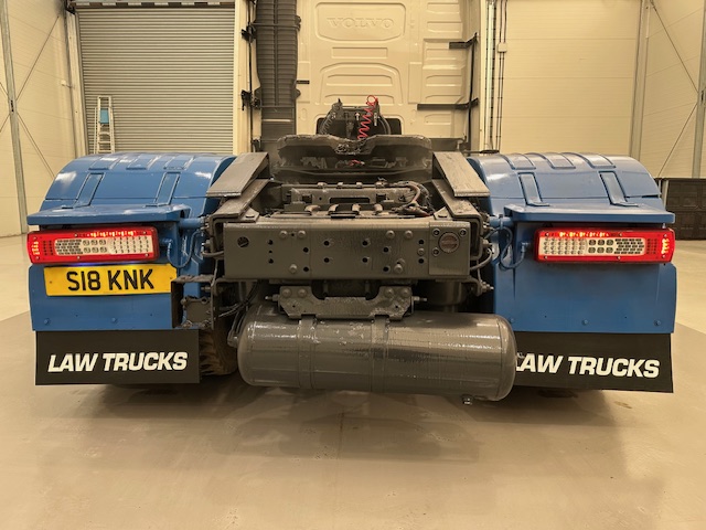 Volvo FH 500 6×2 Midlift Tractor Unit