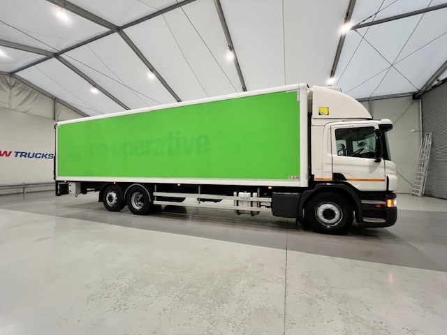 Scania P280 6×2 Rear Lift Day Cab Fridge Box