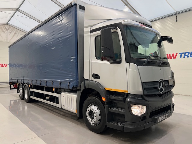 Mercedes Actros 2530 6×2 Day Cab Curtainsider