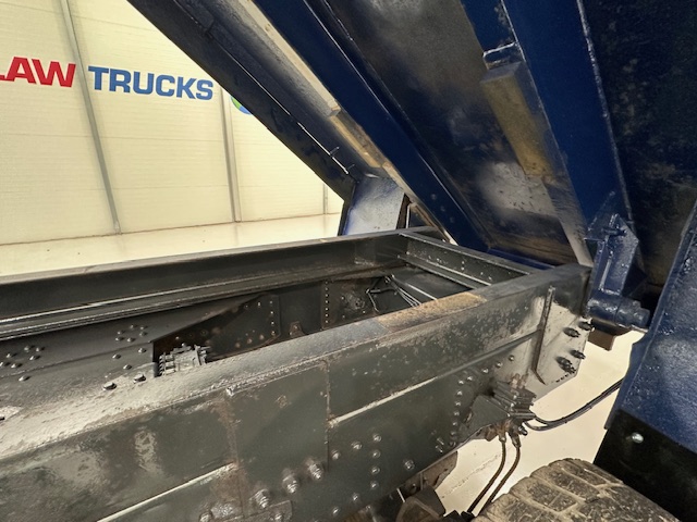 DAF CF85 410 8×4 Day Cab Steel Tipper Grab