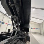 Volvo FM 370 8×4 Steel Tipper Grab - thumbnail
