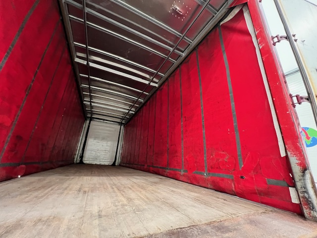 DAF CF 290 6×2 Rear Lift Sleeper Cab Curtainsider