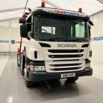 Scania P370 8×4 Rest Cab Hookloader Manual - thumbnail