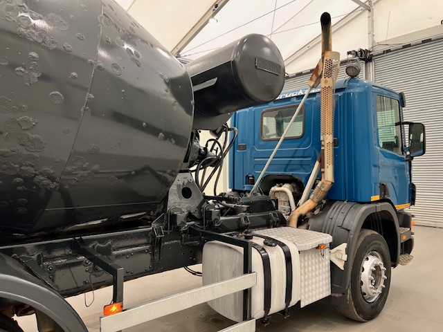 Scania P94 300 6×4 Day Cab Cement Mixer