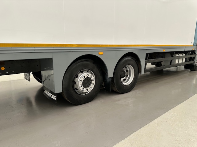 Mercedes Axor 2529 Rear Lift Sleeper Cab Box Van