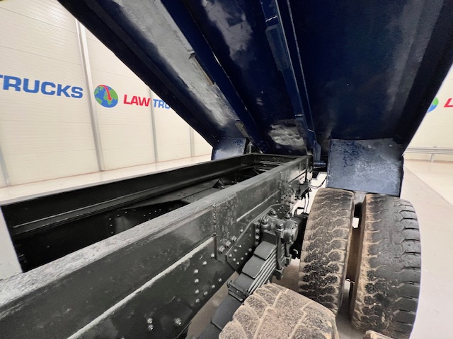 DAF CF85 410 8×4 Day Cab Steel Tipper Grab