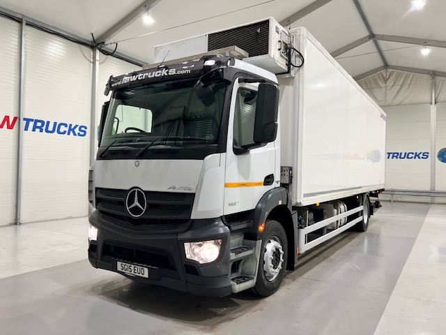 Mercedes Antos 1827 Day Cab Fridge Box
