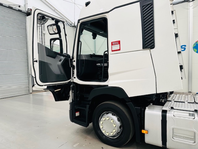 Renault T460 6×2 Midlift Tractor Unit