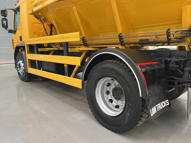 DAF LF 250 4×2 Sleeper Cab Gritter