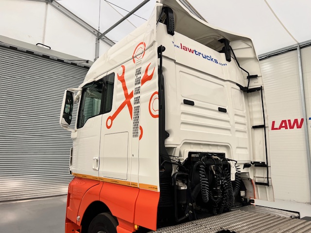MAN TGX 26.470 6×2 Midlift Tractor Unit