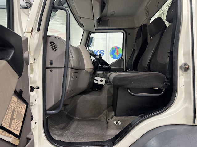 DAF LF 220 4×2 Day Cab Refuse Collector