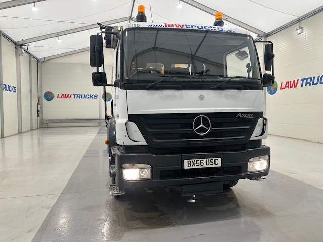 Mercedes Axor 2628 6×4 Day Cab Hookloader Gritter