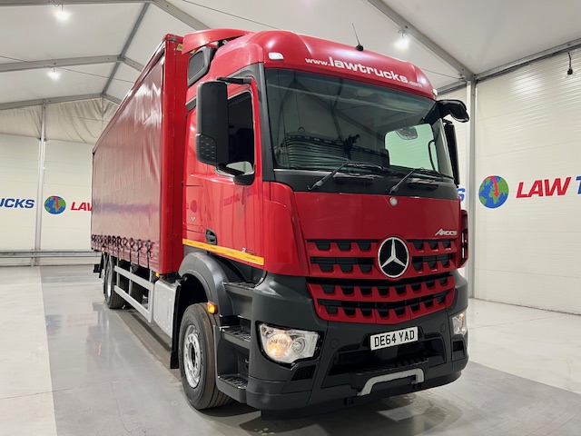 Mercedes Actros 2533 6×2 Sleeper Cab Curtainsider