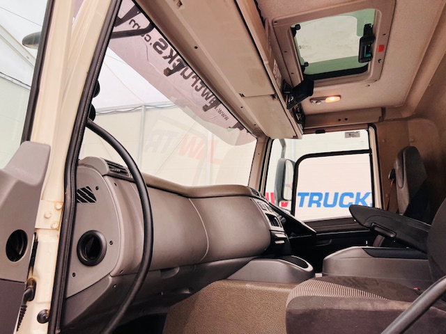 DAF CF 400 8×4 Day Cab Tipper