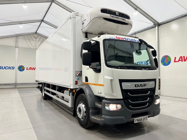 DAF LF 230 4×2 Day Cab Fridge Box