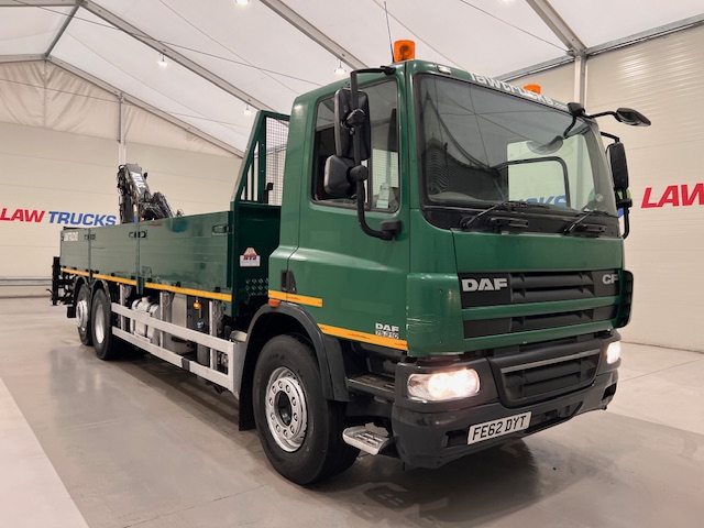 DAF CF75 310 6×2 Day Cab Dropside Crane