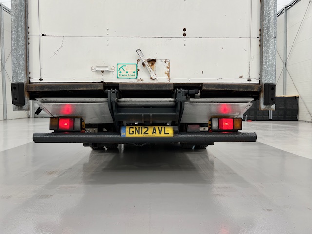 Isuzu N75.190 Day Cab Box Van