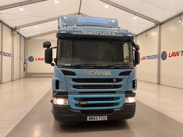 Scania P320 6×2 10 Tyre Rear Lift Insulated Box Van