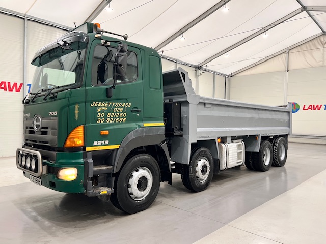 Hino 3241 700 8×4 Sleeper Cab Steel Tipper