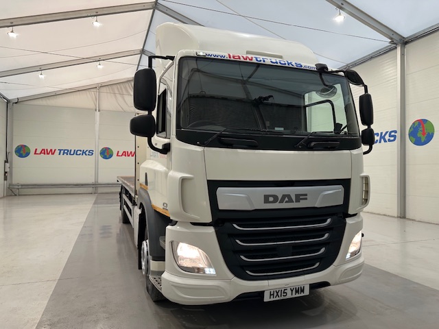 DAF CF 330 6×2 Rear Lift Sleeper Cab Flatbed