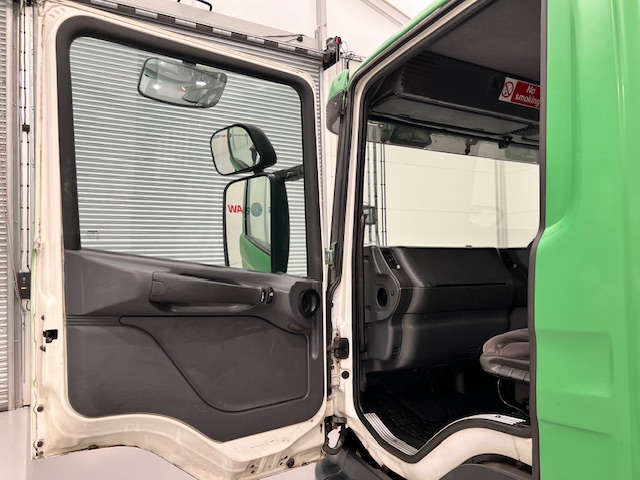 Scania P94 260 6×2 10 Tyre Flatbed Manual