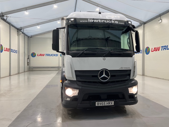 Mercedes Actros 1824 4×2 Sleeper Cab Box Van