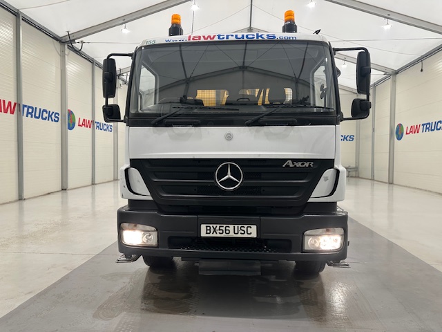 Mercedes Axor 2628 6×4 Day Cab Hookloader Gritter