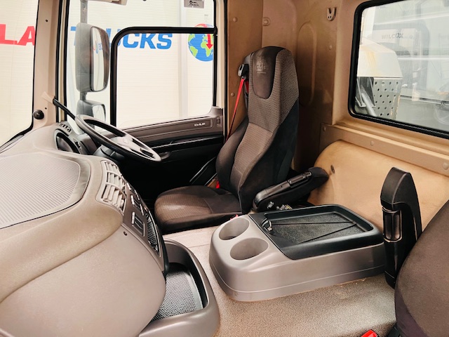 DAF CF 400 8×4 Day Cab Tipper