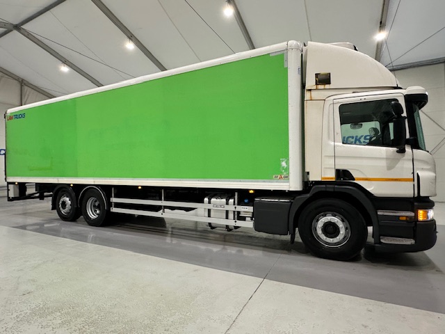 Scania P280 6×2 Rear Lift Day Cab Fridge Box