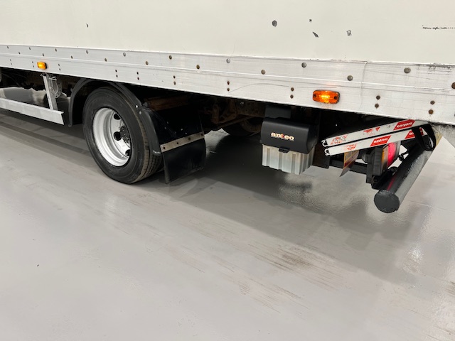 Isuzu N75.190 Day Cab Box Van