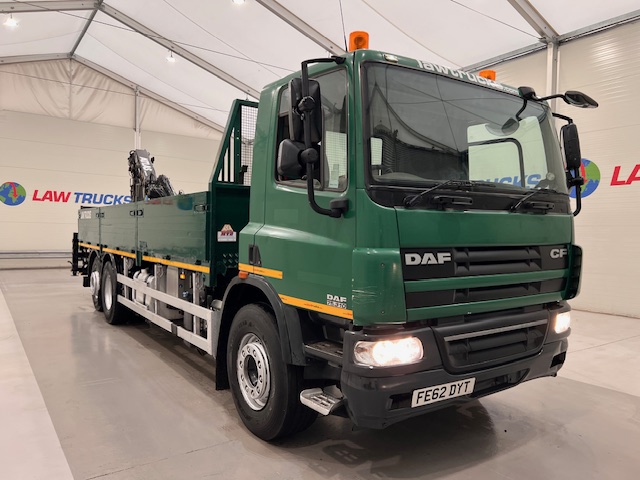 DAF CF75 310 6×2 Day Cab Dropside Crane