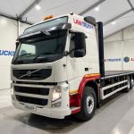Volvo FM 330 6×2 Rear Lift Sleeper Cab Flatbed - thumbnail