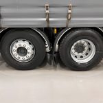 DAF CF75 310 Rear Lift Sleeper Cab Curtainsider - thumbnail