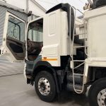 DAF CF85 360 8×4 Sleeper Cab Tipper Manual - thumbnail
