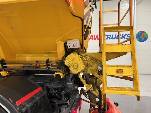 DAF LF 250 4×2 Sleeper Cab Gritter