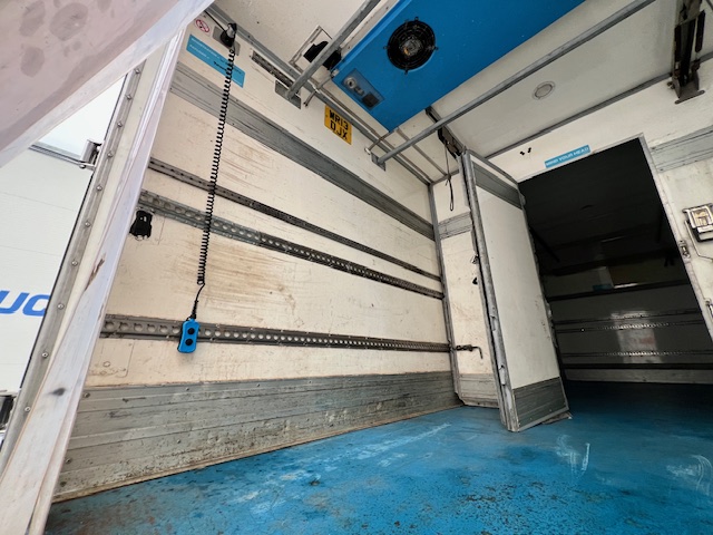 Mercedes Axor 1824 Day Cab Box Van