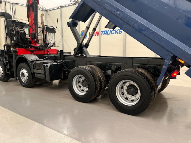 DAF CF85 410 8×4 Day Cab Steel Tipper Grab